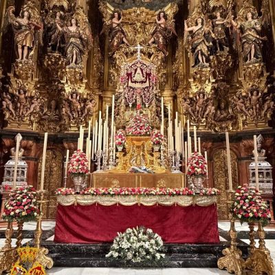 26-04-13 Altar del Triduo 1